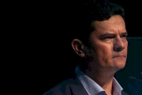 Promotor de Justiça afirma que PCC pretendia explodir prédio onde Sergio Moro reside em Curitiba (PR)