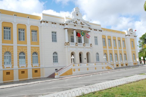 Mãe de criança que sofreu acidente em hospital infantil na Paraíba será indenizada em R$ 15 mil