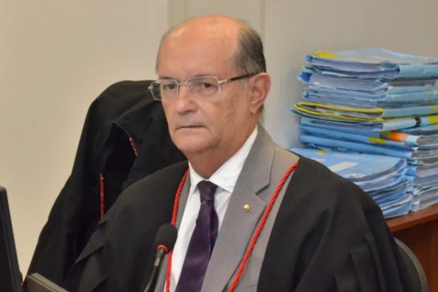 Juiz Aluízio Bezerra é eleito desembargador do TJPB