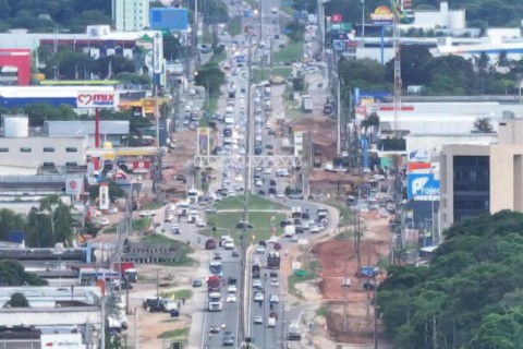 Obras de triplicação da BR-230, em Cabedelo, estão paralisadas e prejudicam comerciantes e moradores