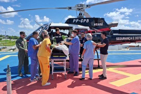 Idosa sofre infarto em Bananeiras e é transferida pelo transporte aéreo para o Hospital Metropolitano
