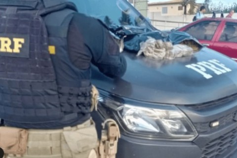 Polícia Rodoviária flagra veículo transportando mais de R$ 35 mil em drogas na BR-230 em Santa Rita