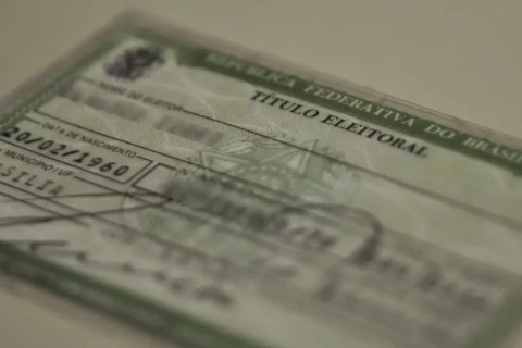 Último dia para regularização de título de eleitor é marcado por grandes filas