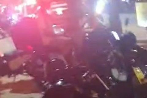 Motoboys protestam após discussão e ameaça de cliente contra entregador