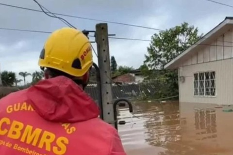 Bombeiros da Paraíba viajam até o RS para auxiliar em resgate