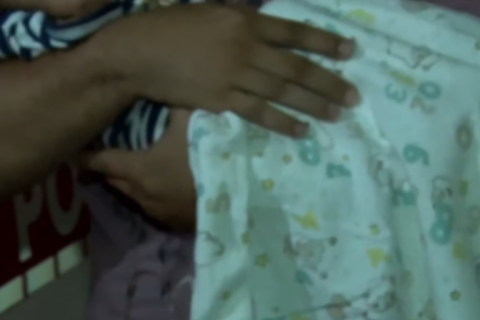 Mulher teria esfaqueado marido com bebê no colo, em João Pessoa