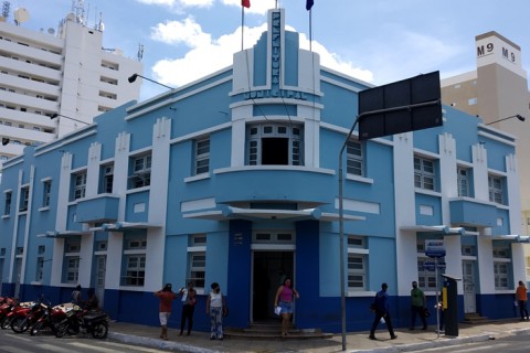 Decreto do prefeito altera horário de expediente nas repartições públicas a partir desta quinta-feira, em Patos